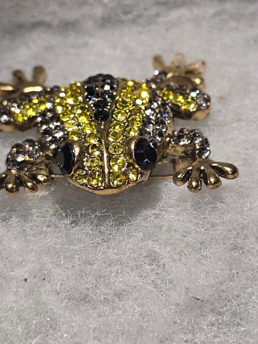 Frog Brooch – Gold Tone Yellow Black Crystal Frog Pin